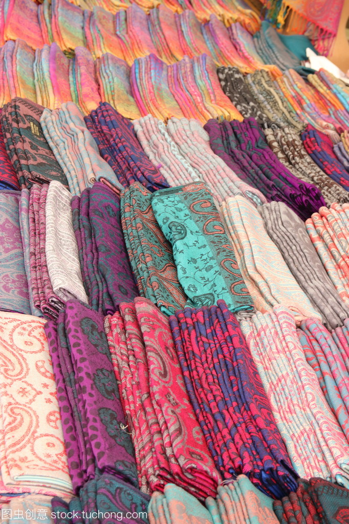 紡織物語 一匹色彩，萬般風情
